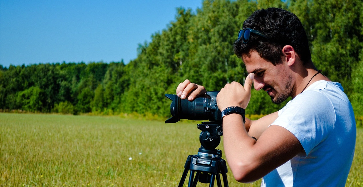 Créativité et Tradition, le Métier de Vidéaste au Pays Basque